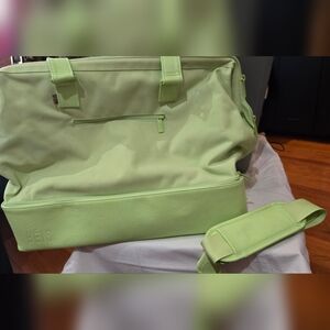 Beis Regular Weekender In Citron